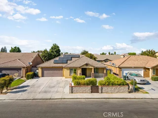 9102 Staten Island Drive, Bakersfield, CA 93311