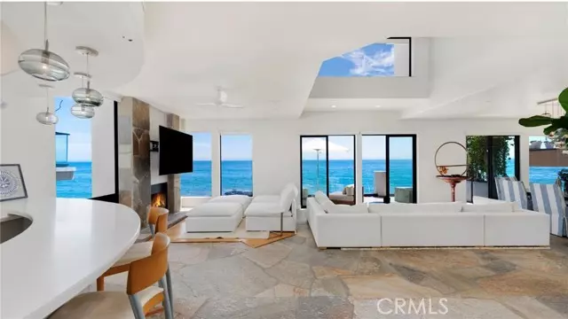 25252 Malibu Road #UPPER LEVEL, Malibu, CA 90265