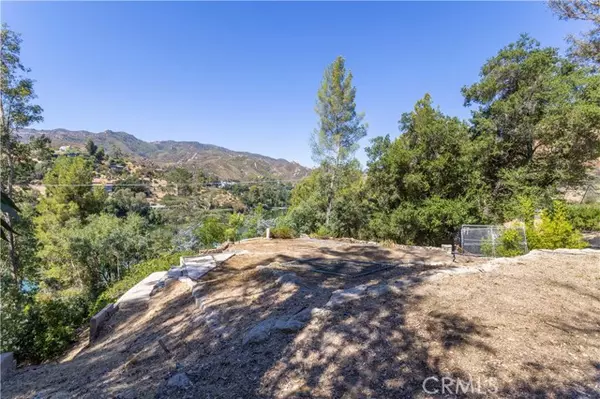 Agoura Hills, CA 91301,2229 Pinecrest Road