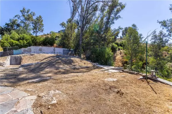 Agoura Hills, CA 91301,2229 Pinecrest Road