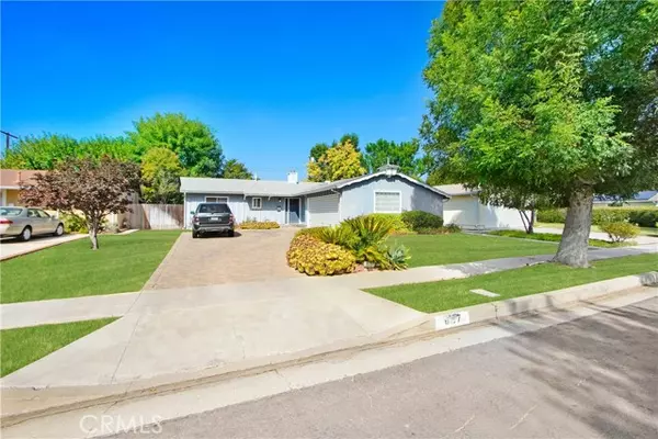 6177 Kenwater Avenue, Woodland Hills (los Angeles), CA 91367