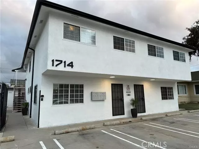 Long Beach, CA 90813,1712 Cherry Avenue