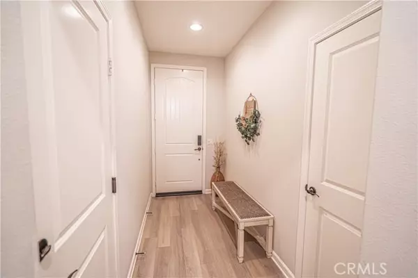 Saugus (santa Clarita), CA 91350,21824 Moveo Dr