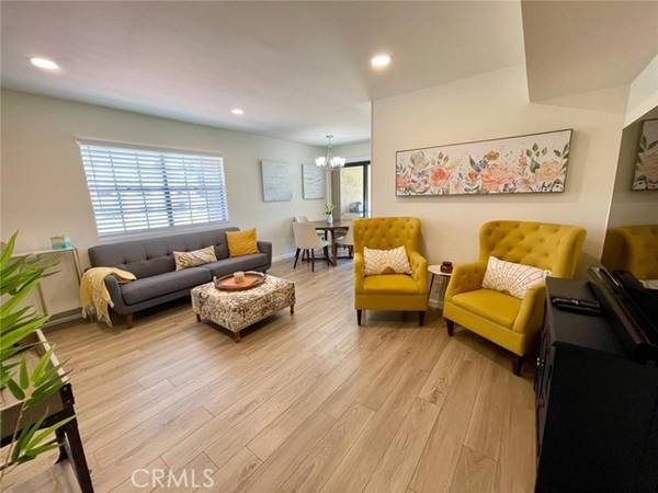 5300 E Waverly Drive #A2, Palm Springs, CA 92264