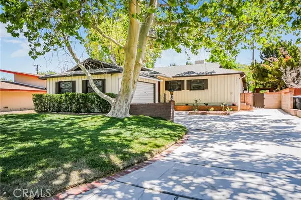 44446 Loneoak Avenue, Lancaster, CA 93534