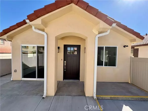 6333 Posada #B, Palmdale, CA 93552