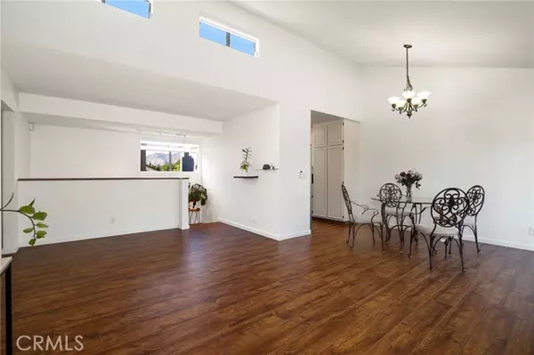 Sylmar (los Angeles), CA 91342,12517 Ralston Avenue #2