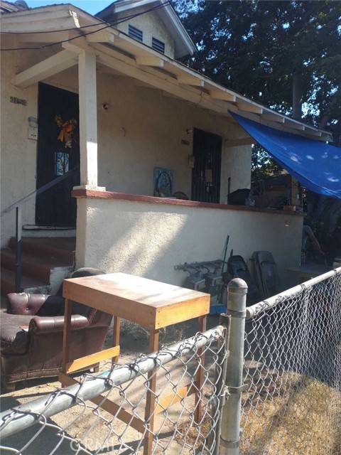 4154 Compton Avenue, Los Angeles, CA 90011