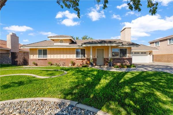 6127 Almond Valley Way, Lancaster, CA 93536