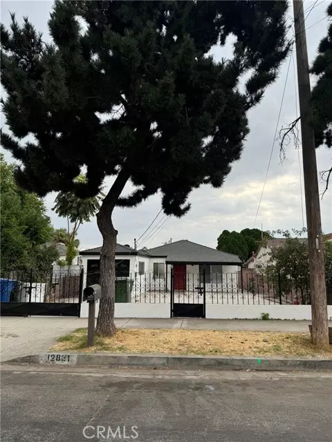 12831 Herrick Avenue, Sylmar (los Angeles), CA 91342