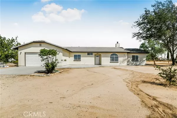 11321 Wolf Drive, Phelan, CA 92371