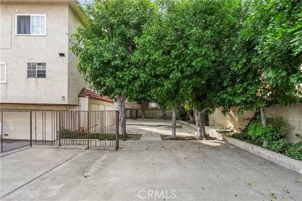 Panorama City (los Angeles), CA 91402,8927 Cedros Avenue #4