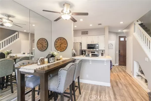 Valencia (santa Clarita), CA 91354,23014 Cheyenne Drive #151