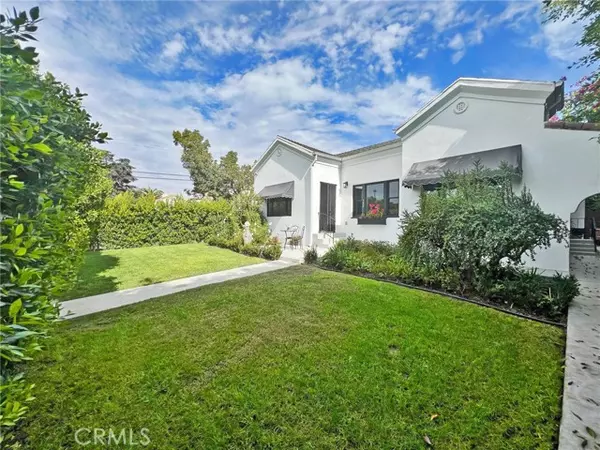 542 N Kilkea Drive, Los Angeles, CA 90048