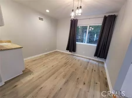 Sherman Oaks, CA 91403,14701 Dickens Street #3