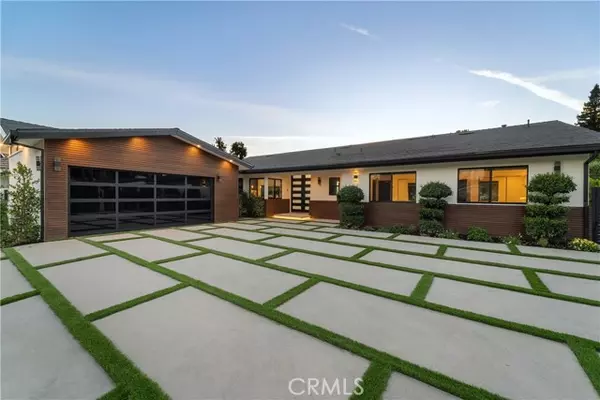 5301 Crebs Avenue, Tarzana (los Angeles), CA 91356