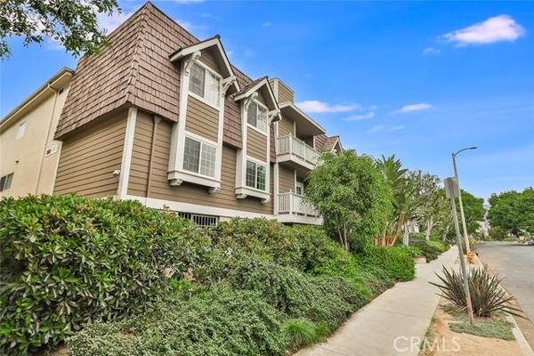 1731 Barry Avenue #201, Los Angeles, CA 90025