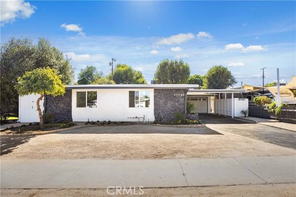 17750 Hemmingway Street, Reseda (los Angeles), CA 91335