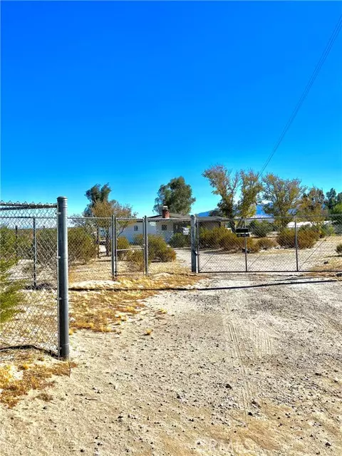 Llano, CA 93544,37118 185th Street