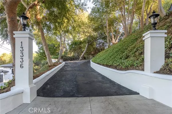 13336 Cheltenham Drive, Sherman Oaks, CA 91423