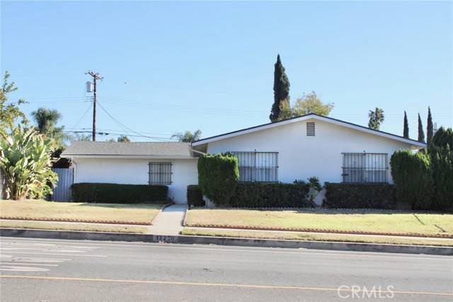 12220 Van Nuys Boulevard, Sylmar (los Angeles), CA 91342