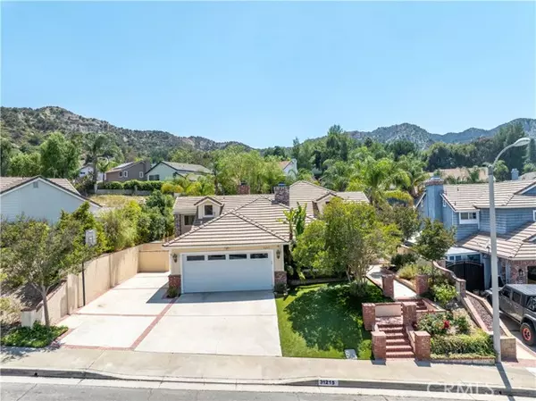 Castaic, CA 91384,31215 Quail Valley Road #A