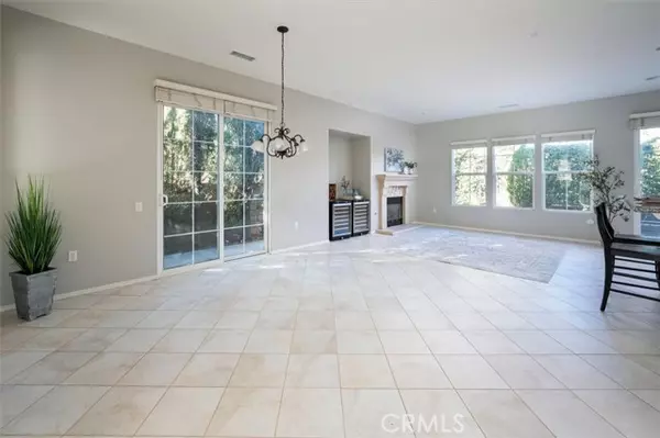 Valencia (santa Clarita), CA 91354,28037 River Trail Lane