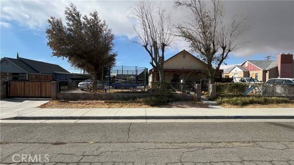 15843 M Street, Mojave, CA 93501