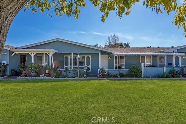 19221 Avenue Of The Oaks #B, Newhall (santa Clarita), CA 91321