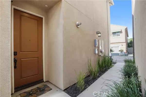 Sylmar (los Angeles), CA 91342,14914 W. Navarre Way