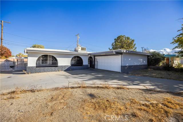 458 E Lingard Street, Lancaster, CA 93535