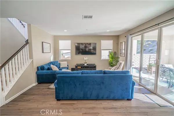 Canyon Country (santa Clarita), CA 91387,18642 Cedar Crest Drive