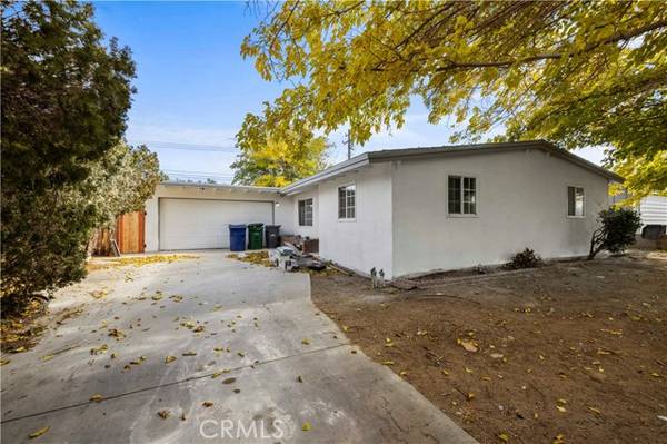 44268 Carolside Avenue, Lancaster, CA 93535