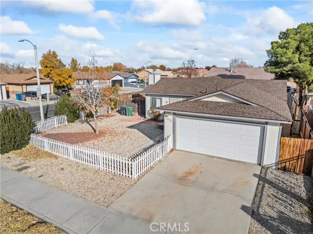 43754 Ponderosa Street, Lancaster, CA 93535