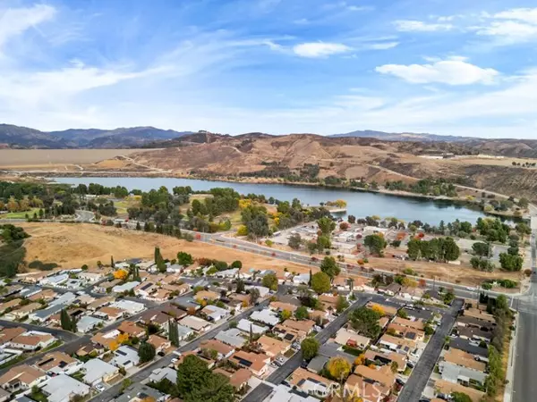 Castaic, CA 91384,27506 Amethyst Way