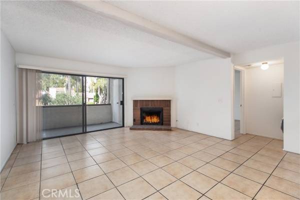 21500 Califa Street #97, Woodland Hills (los Angeles), CA 91367