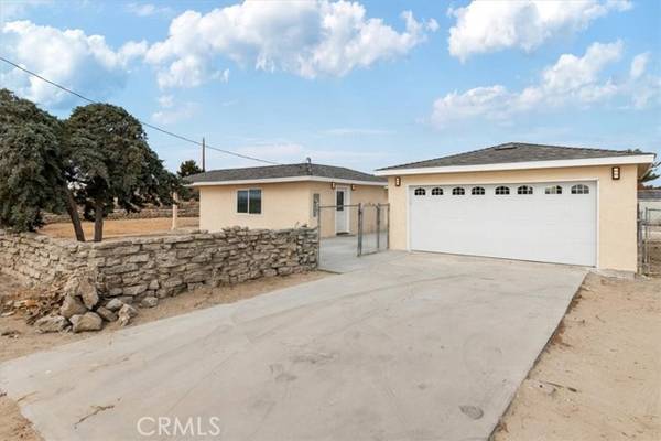 2231 W 20th Street, Rosamond, CA 93560