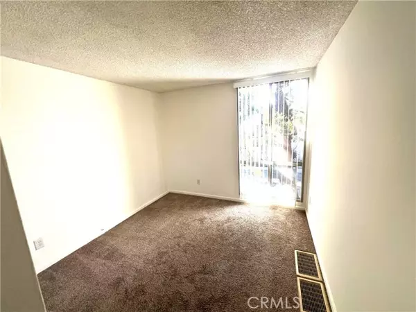 Canoga Park (los Angeles), CA 91304,8601 International Avenue #284