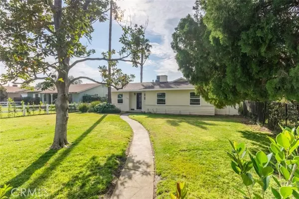 17024 Sherman Way, Van Nuys (los Angeles), CA 91406