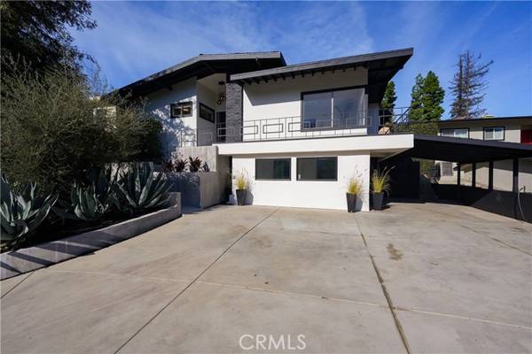 22313 Macfarlane Drive, Woodland Hills (los Angeles), CA 91364