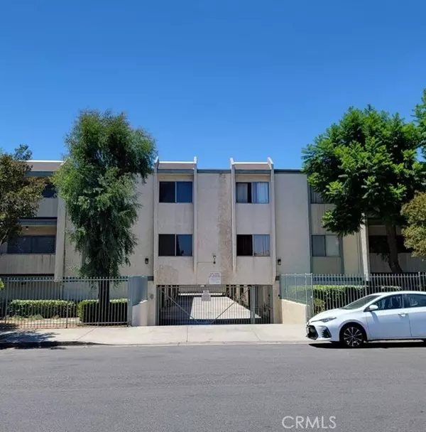 8801 Cedros Avenue #11, Panorama City (los Angeles), CA 91402