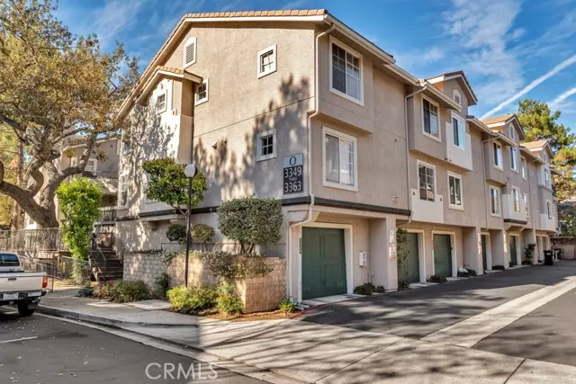 Westlake Village, CA 91362,3361 Holly Grove Street