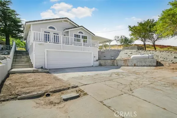 15372 Sandrock Drive, Lake Hughes, CA 93532