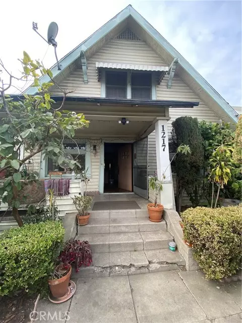 1217 S Normandie Avenue, Los Angeles, CA 90006