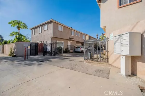 North Hills (los Angeles), CA 91343,9427 Noble Avenue #103