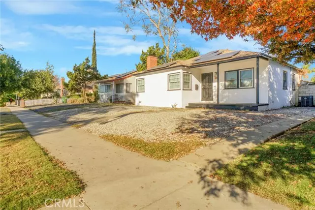 15035 Bassett Street, Van Nuys (los Angeles), CA 91405