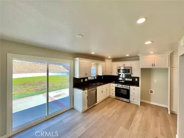 Saugus (santa Clarita), CA 91350,27406 Onlee Avenue