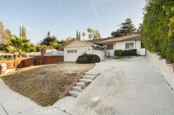 22060 Independencia Street, Woodland Hills (los Angeles), CA 91364