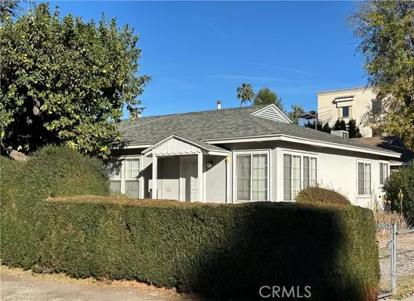 14323 Burban Boulevard, Sherman Oaks, CA 91401