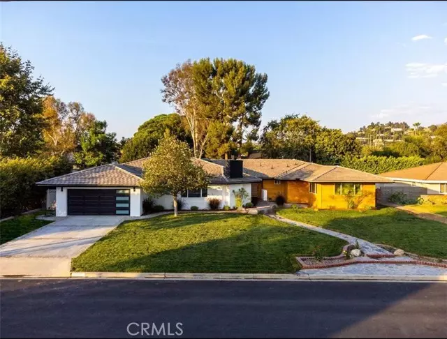 Santa Ana, CA 92705,1271 Brittany Cross Road